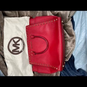 like new Michael aloes handbag